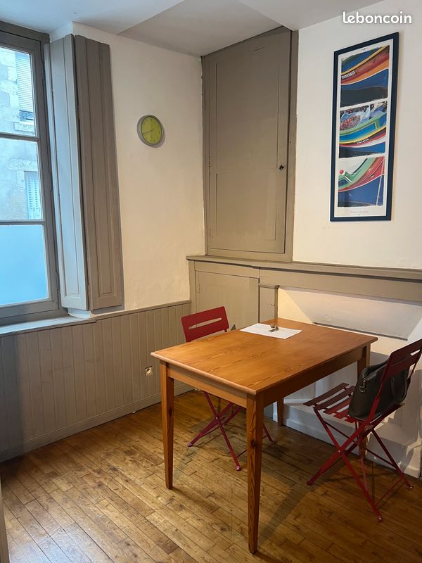 Appartement 1 pièce 17 m² · à Orléans · 17 m² · 465 €