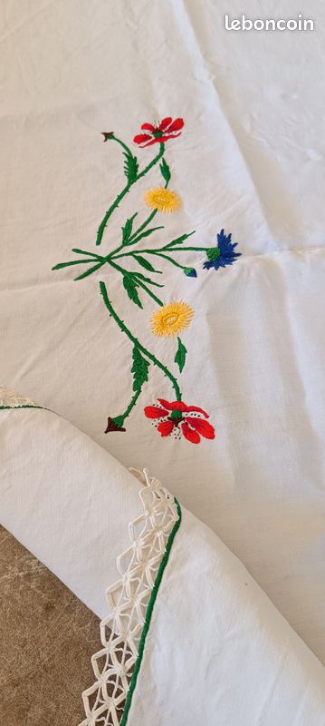 Nappe Brodée Main + 12 Serviettes – Coton Blanc 152x225 – Neuf Sans étiquette
