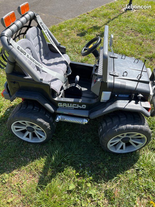 Voiture électrique Enfant Gaucho Rockin 12V 4x4 Peg Perego - 2 Places - Occasion