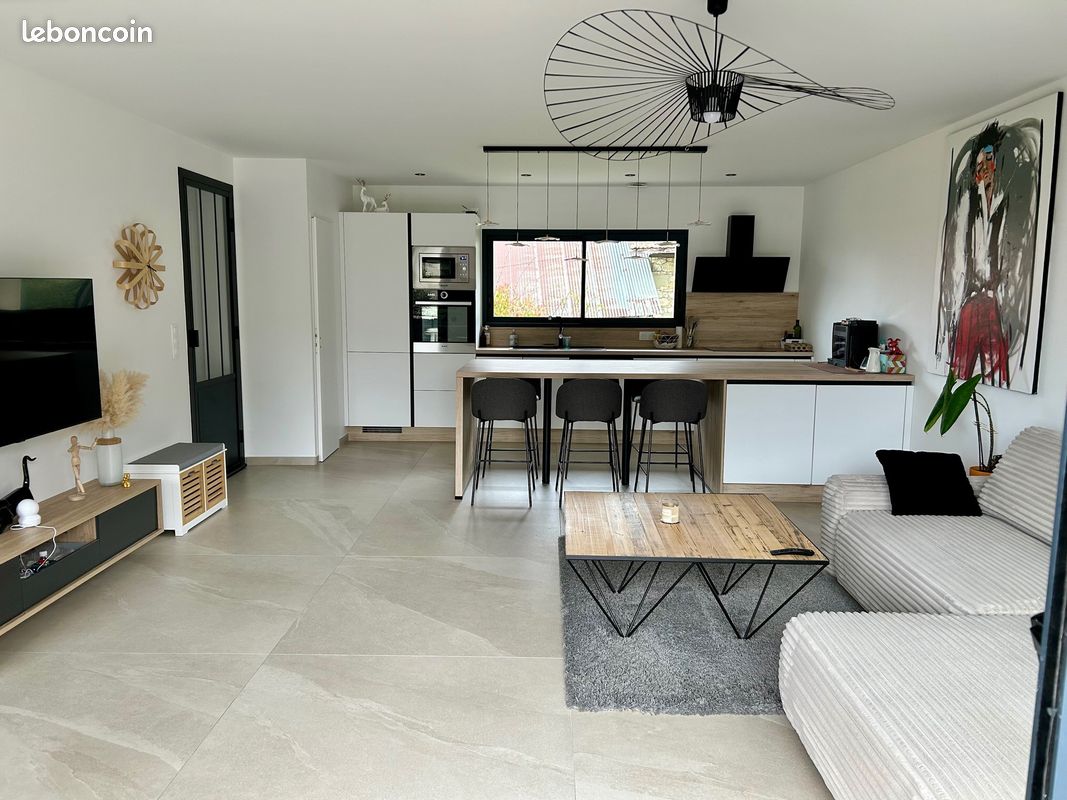 Maison 5 pièces 101 m² · à Mouxy · 101 m² · 439 000 €