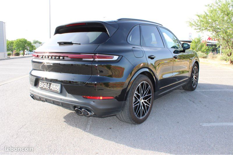 Cayenne E-Hybrid / Hybride /Pneus neufs / Etat neuf (image 3)