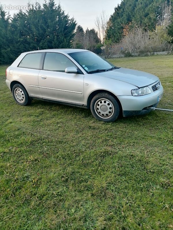 Audi a3 pour pièces (image 1)