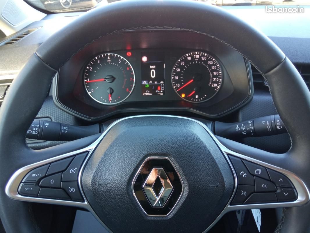 Renault Clio V TCe 90 Equilibre (image 11)