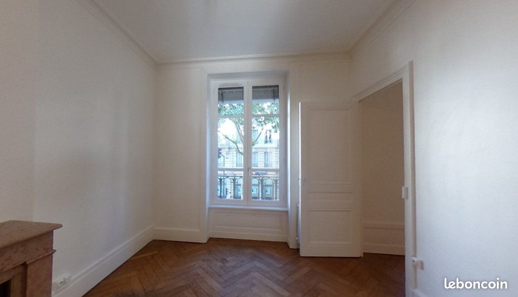 Appartement 3 pièces 94 m² · à Lyon · 94 m² · 1 230 €