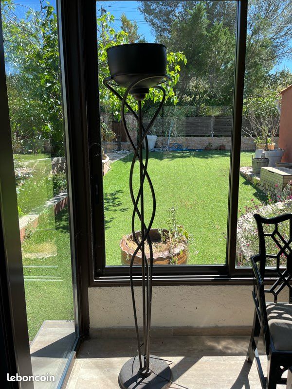 Lampadaire fer forgé (image 1)