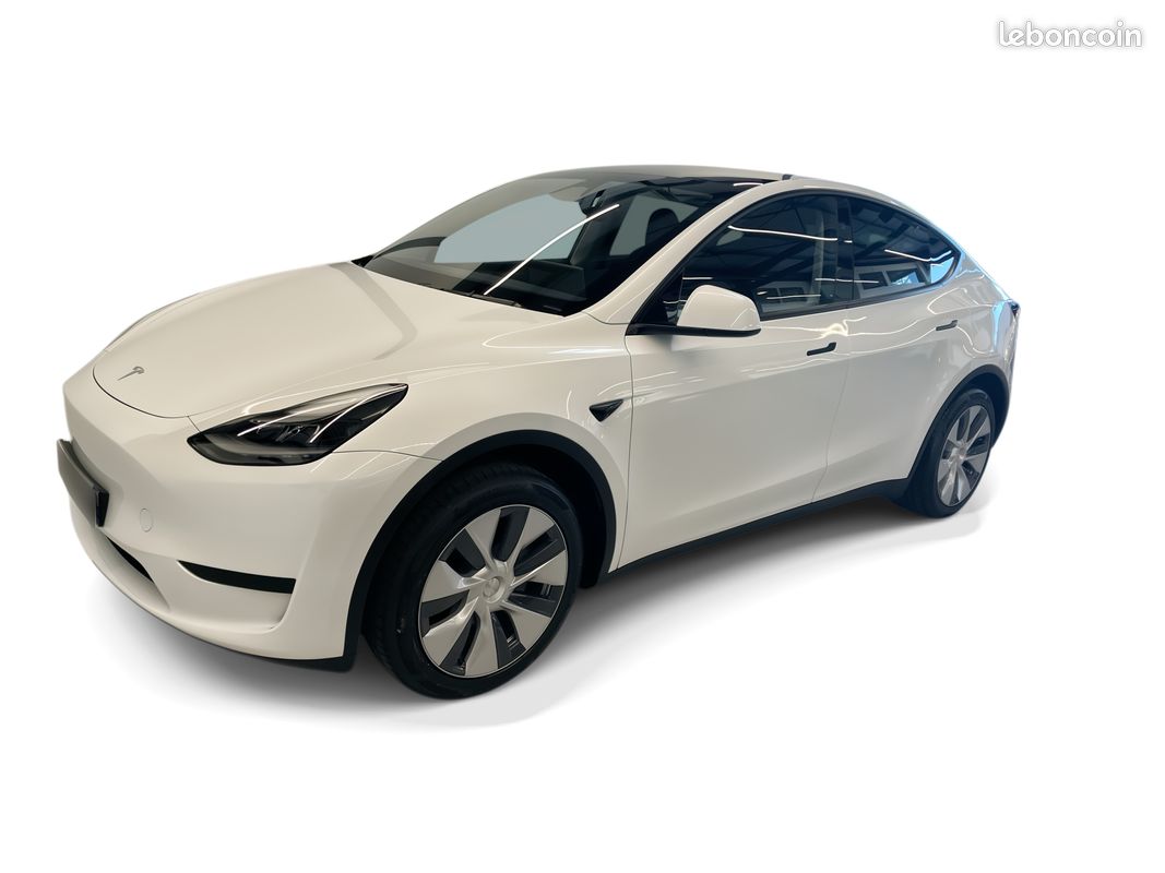 Tesla Model Y 2024 Long Range RWD - Véhicule d'occasion certifié (image 8)