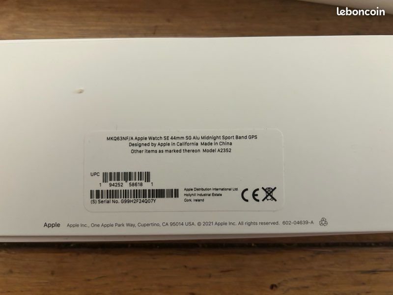 Apple watch SE 44mm (image 2)