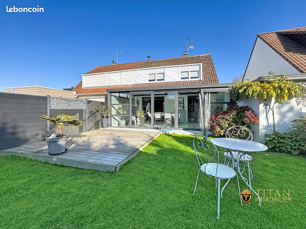 Maison 4 pièces 109 m² · à Armbouts-Cappel · 109 m² · 262 000 €