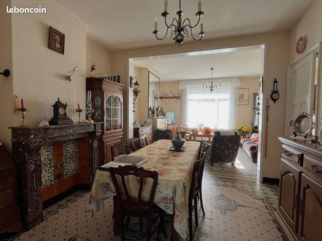 Maison 7 pièces 100 m² · à Steenvoorde · 100 m² · 159 000 €