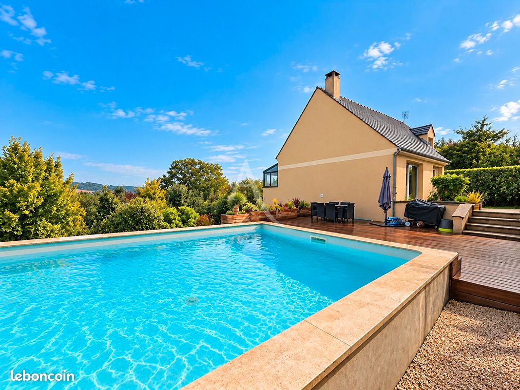 Maison 8 pièces 271 m² · à Gisors · 271 m² · 489 000 €