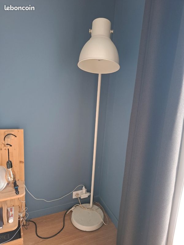 Lampadaire ikea blanc (image 1)
