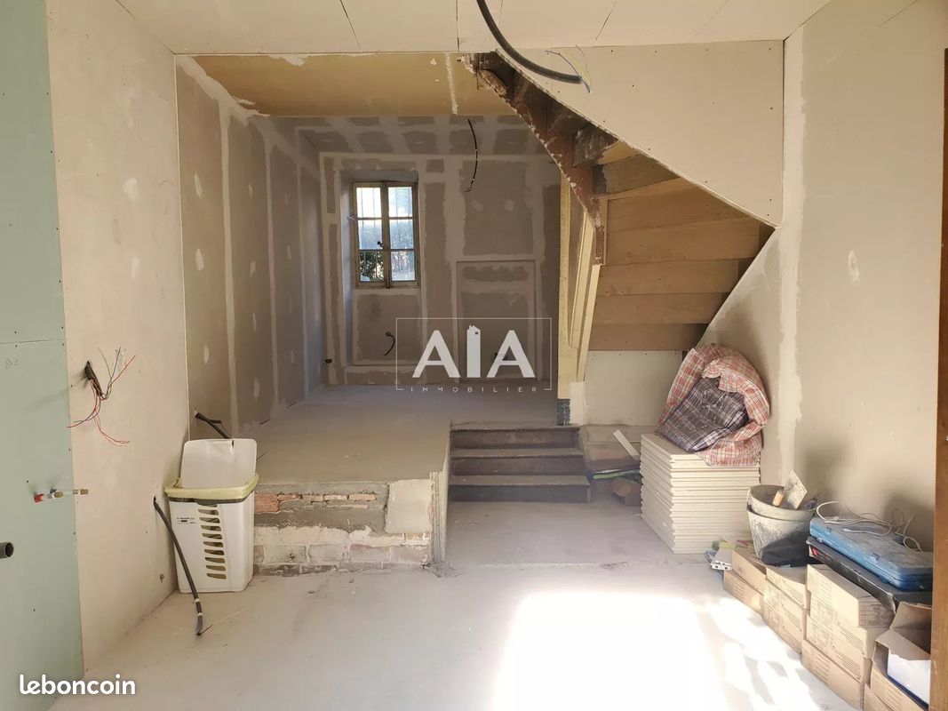 Maison 5 pièces 101 m² · à Champagne-Mouton · 101 m² · 43 500 €