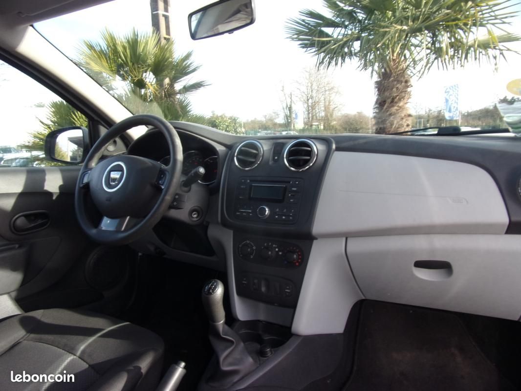 Dacia Sandero 1.5 dCi 75 FAP Ambiance (image 9)