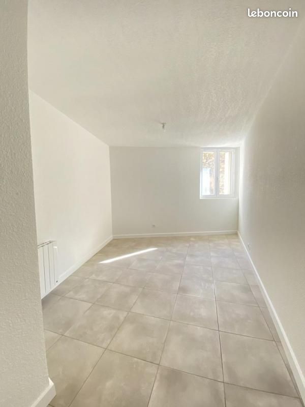 Appartement a louer romans-sur-isere - 4 pièce(s) - 95 m2 - Surfyn