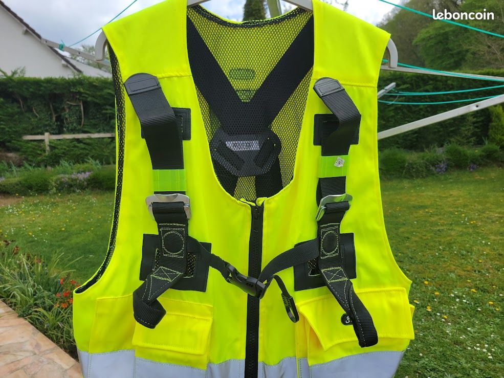 Harnais antichute XL neuf intégré dans un gilet de travail haute visibilité ajustable aux épaules, cuisses et gilet (image 7)