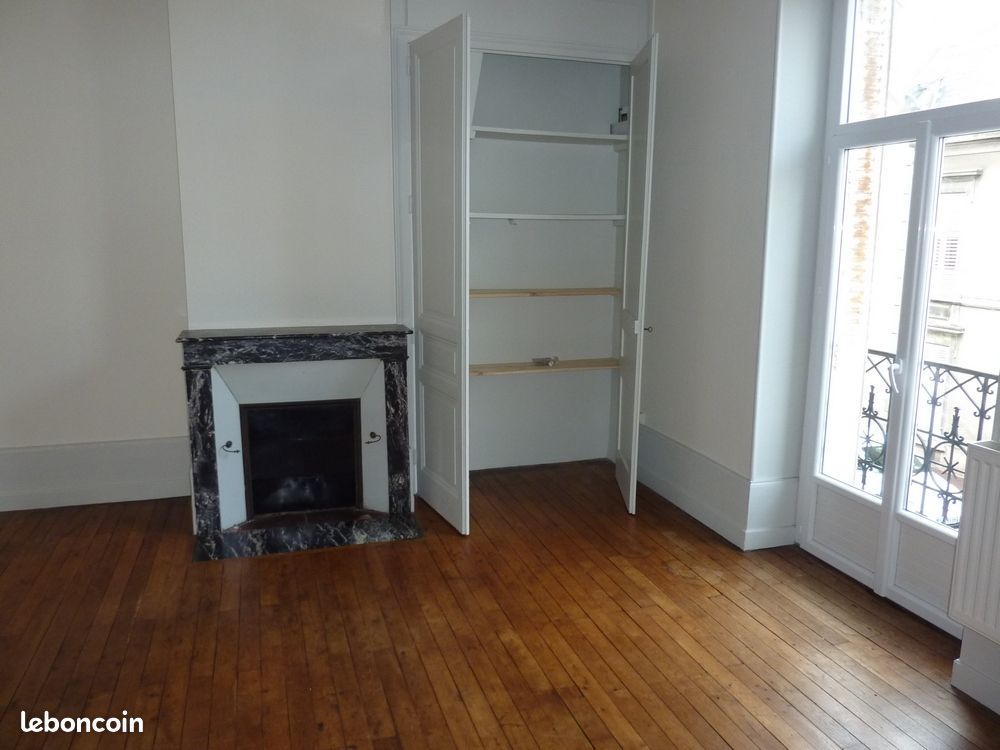 Grand T3 73,28 m², rue Saint Paul à LIMOGES, immeuble calme - 2 chambres - 570  hors charges - proche centre - Limoges 87000 Centre-Hôtel de Ville Emailleurs (image principale 1)