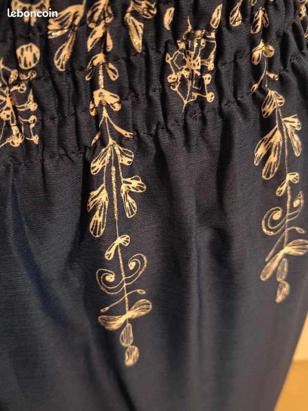 Robe longue bustier bleu nuit à motifs scintillants et strass (image 8)