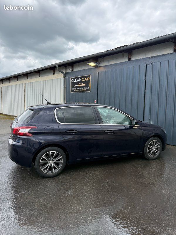 Peugeot 308 II phase 2 1.2 essence 110cv (image 2)