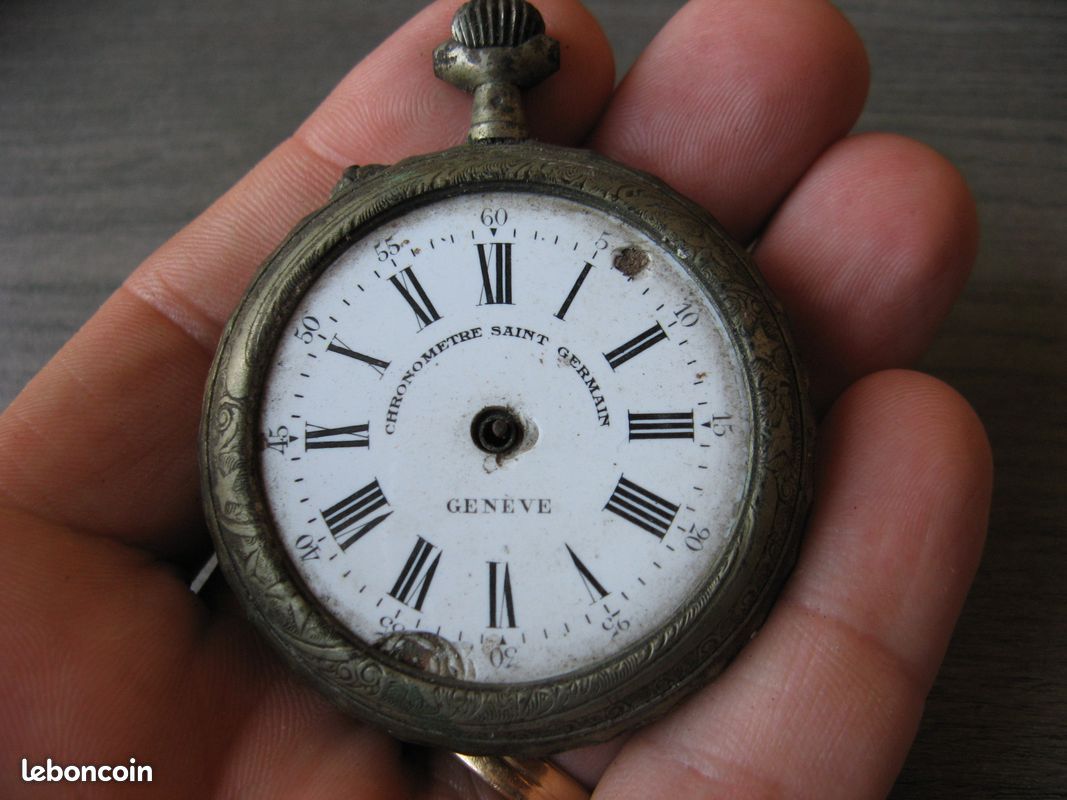 Montre à Gousset Ancienne En Argent - À Restaurer - Pièce Vintage Pour Collectionneur Ou Bricoleur