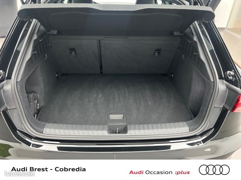 Audi A3 Sportback 1.5 TFSI 150ch Hybride S line S tronic 7 (image 9)