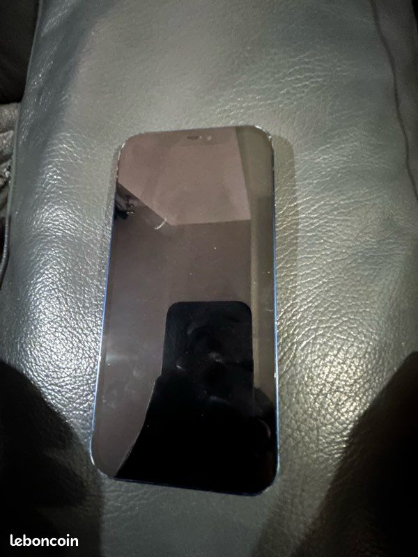 IPhone 12 (image 1)