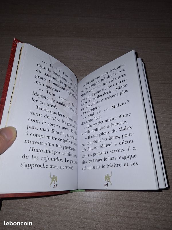 Lot livres Beast Quest T1 à 41 et T43 à 80euros ( soit moins de 2euros le livre) (image 3)