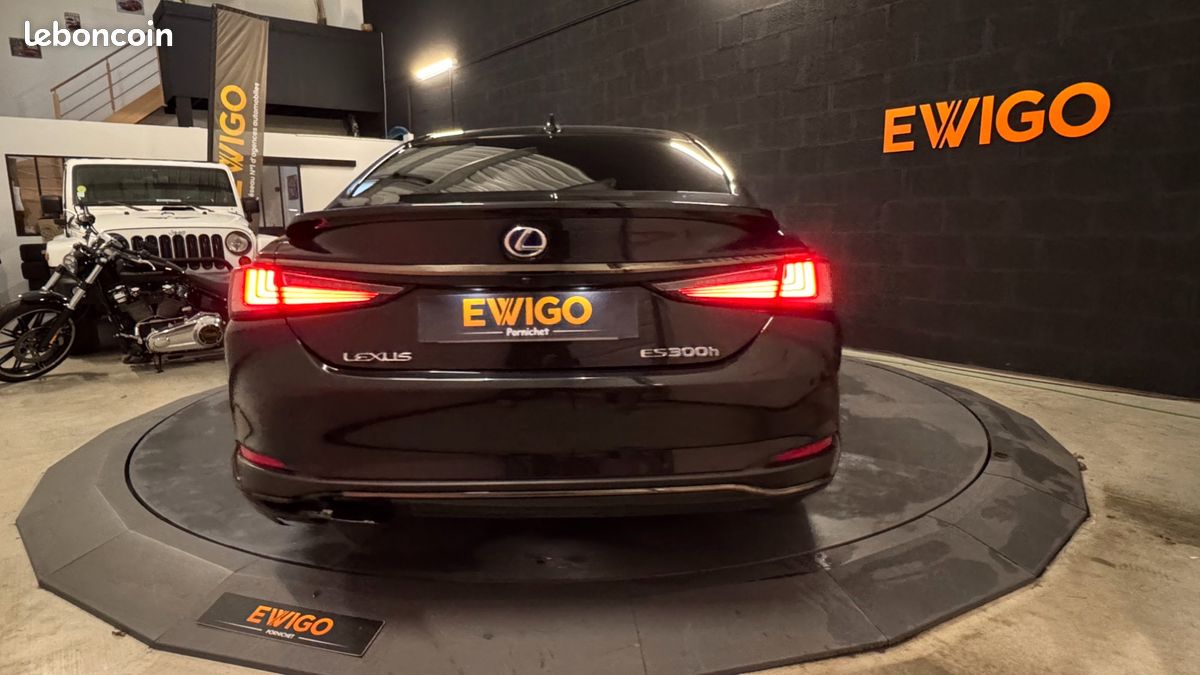 LEXUS ES 2.5 300H 218ch - F-SPORT EXECUTIVE - TOIT OUVRANT - CARPLAY (image 9)