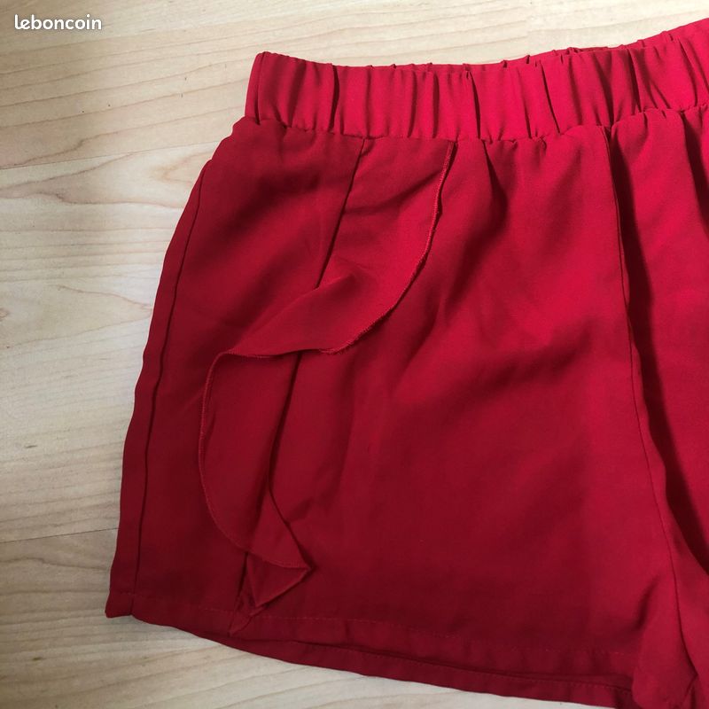 Short fluide rouge à volants femme Taille 36 Neuf (image 2)