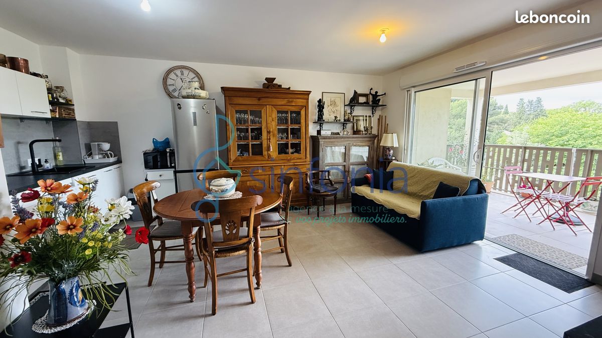 Appartement 2 pièces 44 m² · à Uzès · 44 m² · 250 000 €