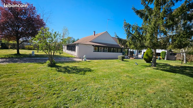 Charmante propriété, espace et qualité de vie