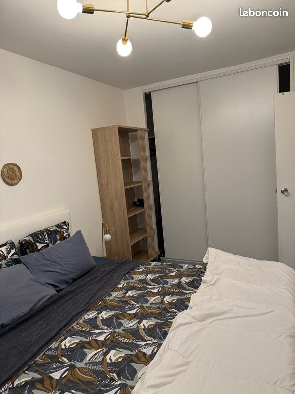 Maison 5 pièces 100 m² · à Lons · 100 m² · 1 450 €/mois