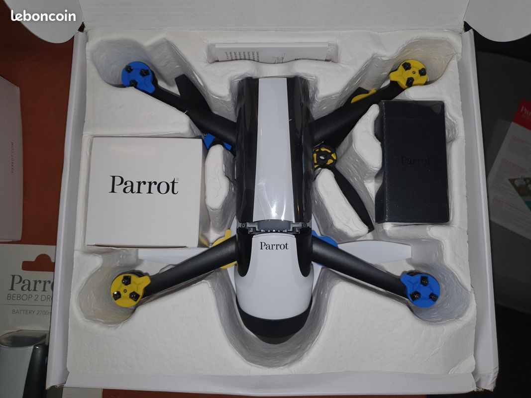 Drone Parrot Bebop 2 + 2ième batterie + Mini Drone OFFERT