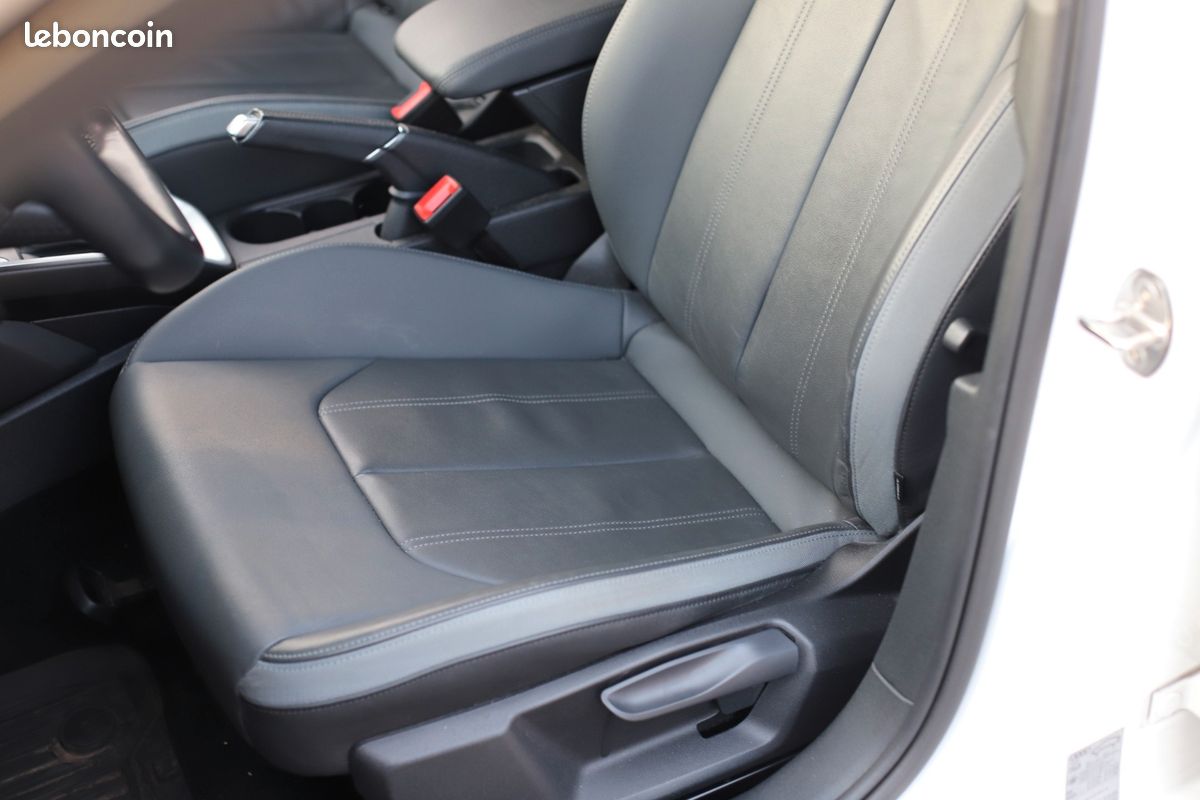 AUDI A1 ALLSTREET 30 tfsi 110 ch s tronic 7 design luxe (image 31)