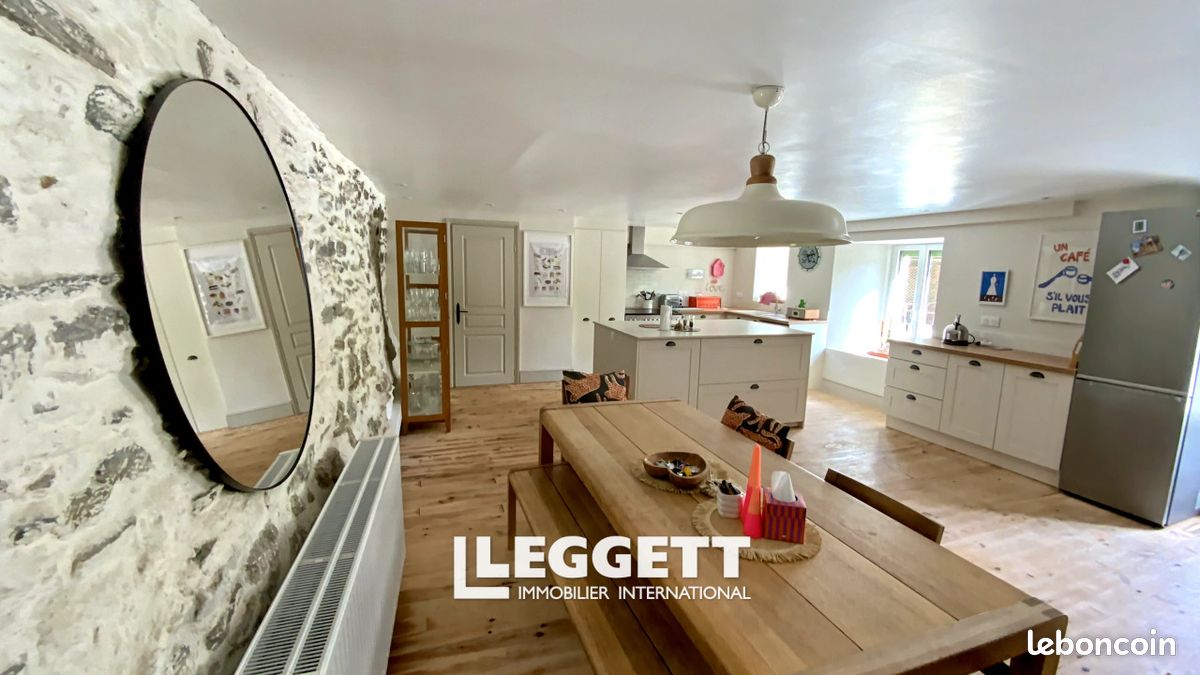 Maison 6 pièces 160 m² · à Saint-Gilles-Vieux-Marché · 160 m² · 349 800 €