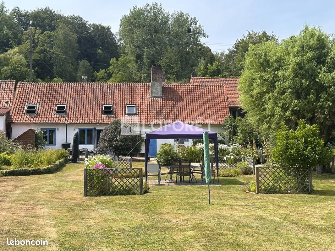 Maison 8 pièces 210 m² · à Hesdin-la-Forêt · 210 m² · 275 000 €