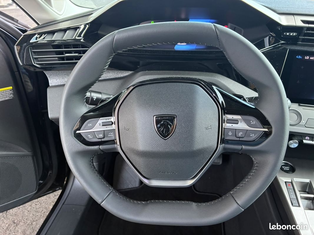 Peugeot 308 1.5 BLUEHDI 130CH S&S ALLURE EAT8 (image 16)