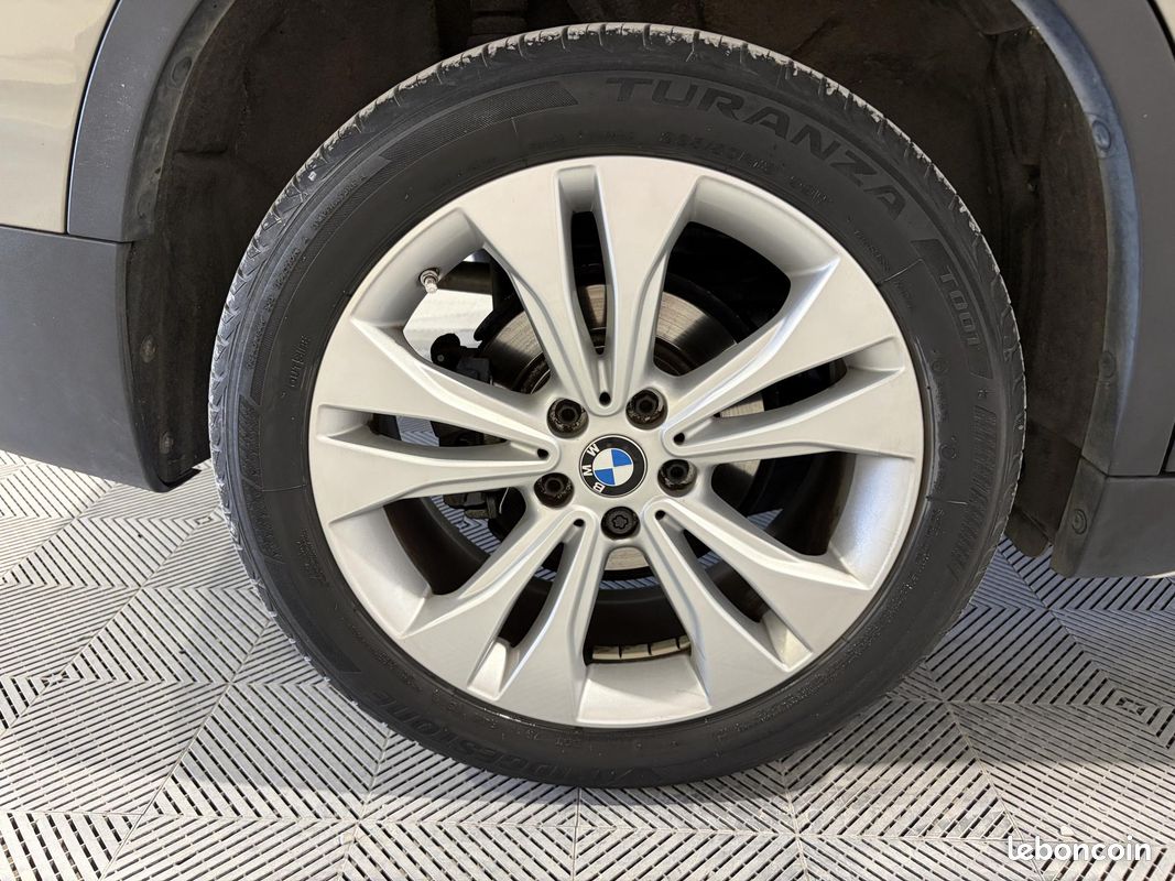 BMW X1 sDrive 18i 136 ch BVA8 F48 xLine (image 16)