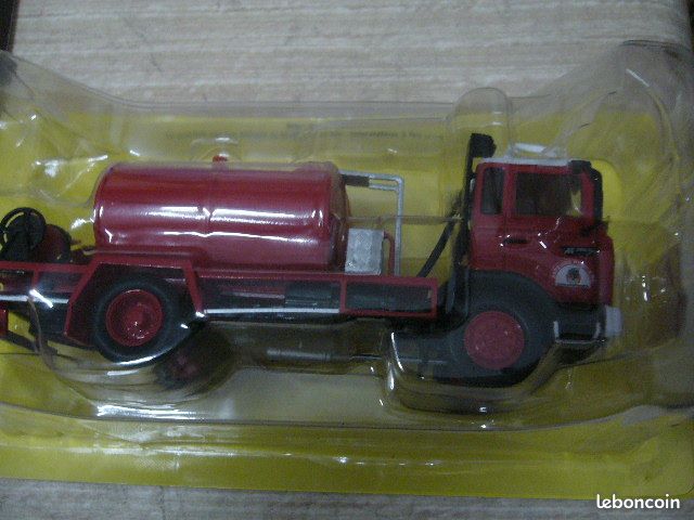Camions pompiers 1/43 hachette N104 RENAULT M 200 (image 1)