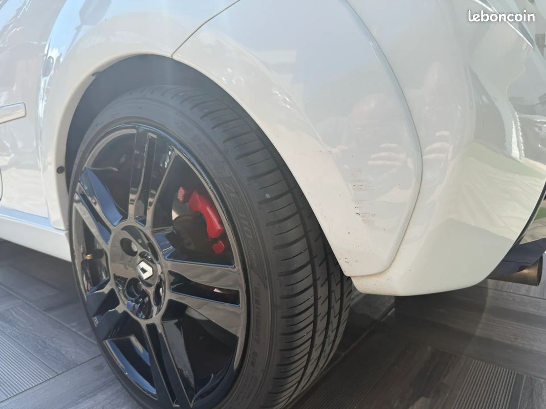 RENAULT Twingo RS 1.6 130ch - 2011 - 110 000 km - Kit Distribution fait à 109000 - Demi ligne - Suivi Complet (image 35)