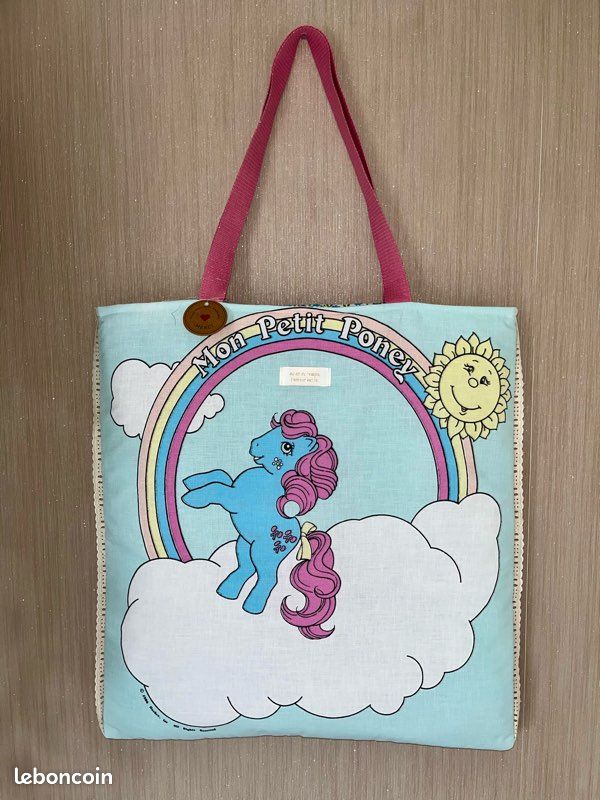 Ensemble vintage My Little Pony : poneys roses avec Ensemble vintage My Little Pony : poneys roses avec