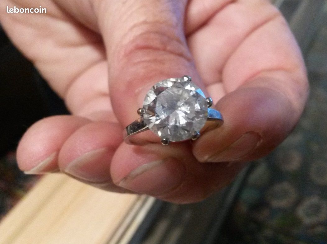 Diamant rond-brillant 3.53 carats (image 1)