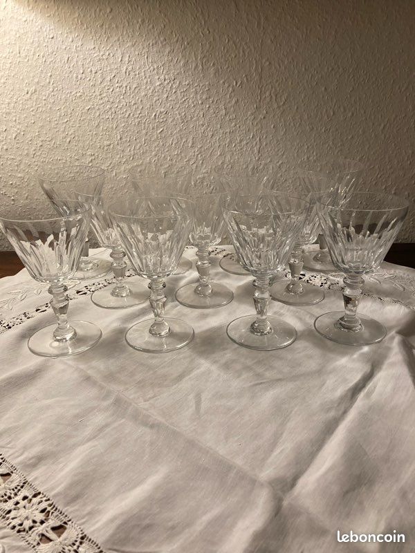 11 verres à vin Baccarat, île de France (image 1)
