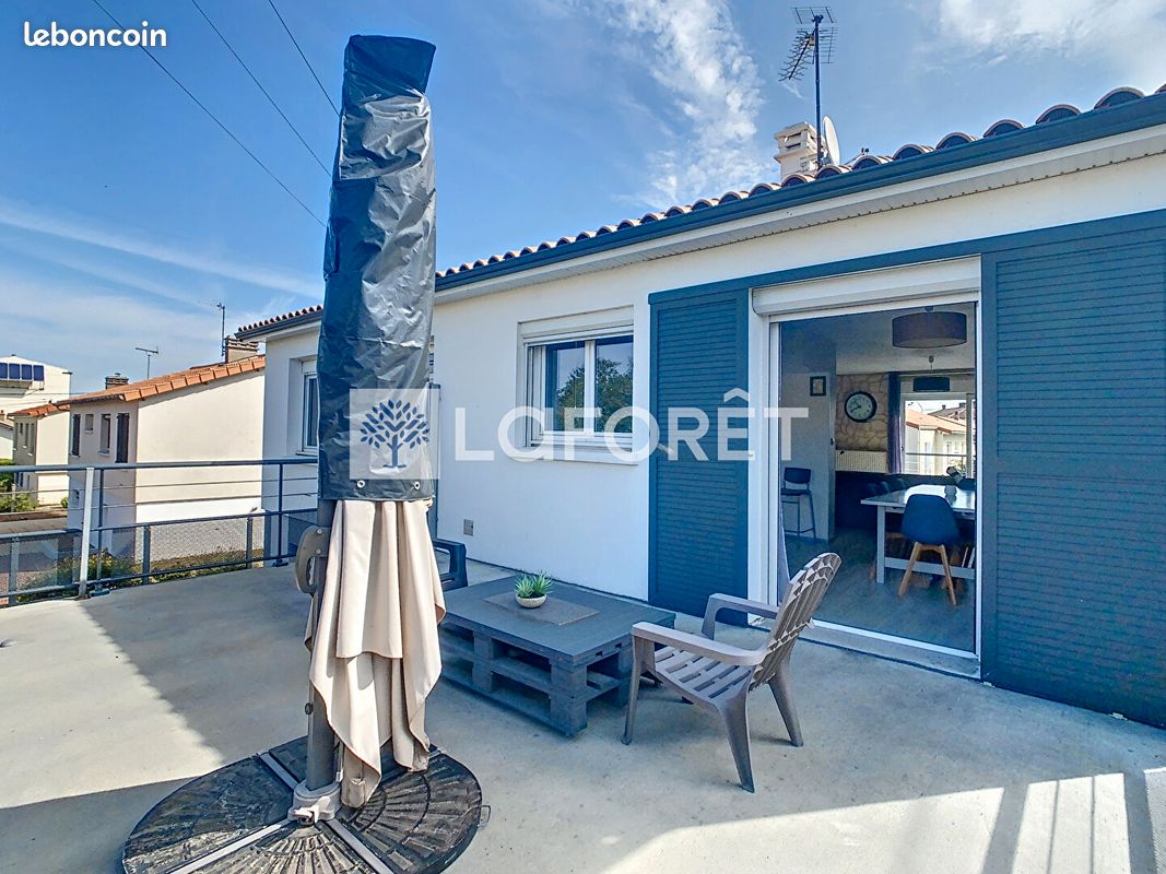 Pavillon 6 pièces 87 m² - Thouars 79100 (image principale 8)