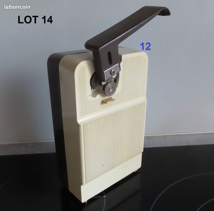 Vaisselle diverse (lots 11 à 14) (image 11)