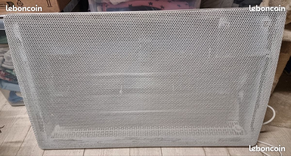 Radiateur / Convecteur électrique à nid d'abeille de 1500w. Commande fil pilote + 3 programmes intégrés. 65X28 Très bon état (image 1)