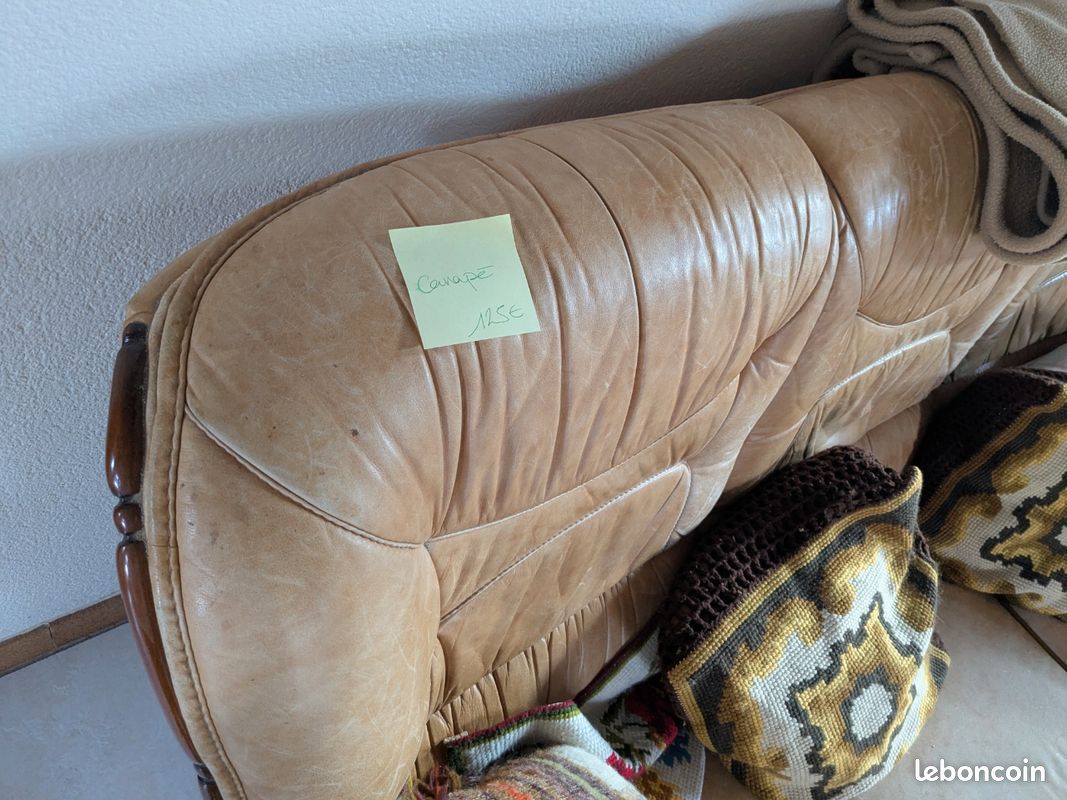 Canapé vintage cuir et bois (image 4)
