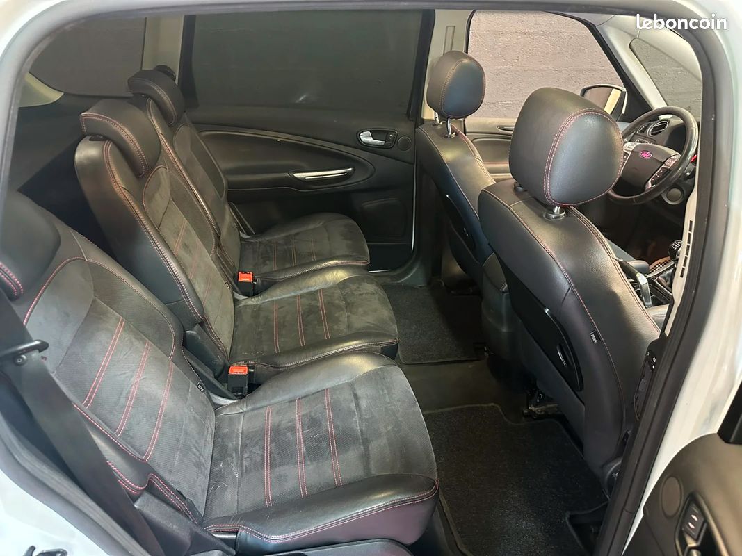 FORD S-MAX 2.0 TDCi 163 ch Sport Platinium - TOIT PANORAMIQUE / EMBRAYAGE DISTRIBUTION OK / CARDANS NEUF (image 12)