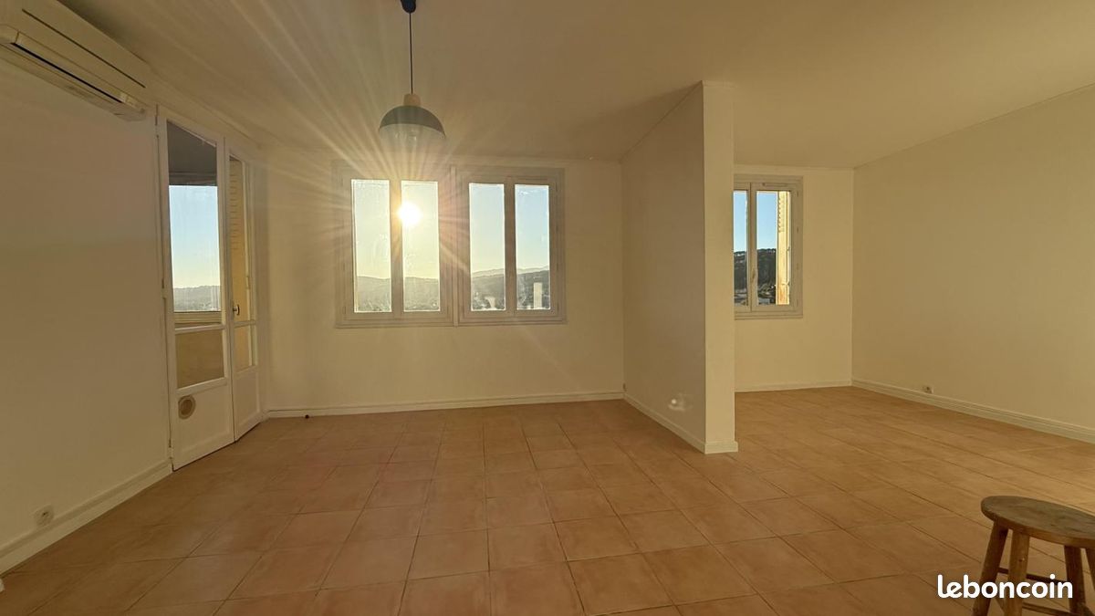 Appartement 3 pièces 70 m² · à Aubenas · 70 m² · 620 €/mois