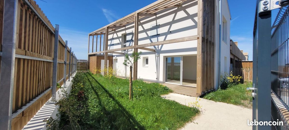 Maison 4 pièces 92 m² · à Dompierre-sur-Mer · 92 m² · 349 000 €