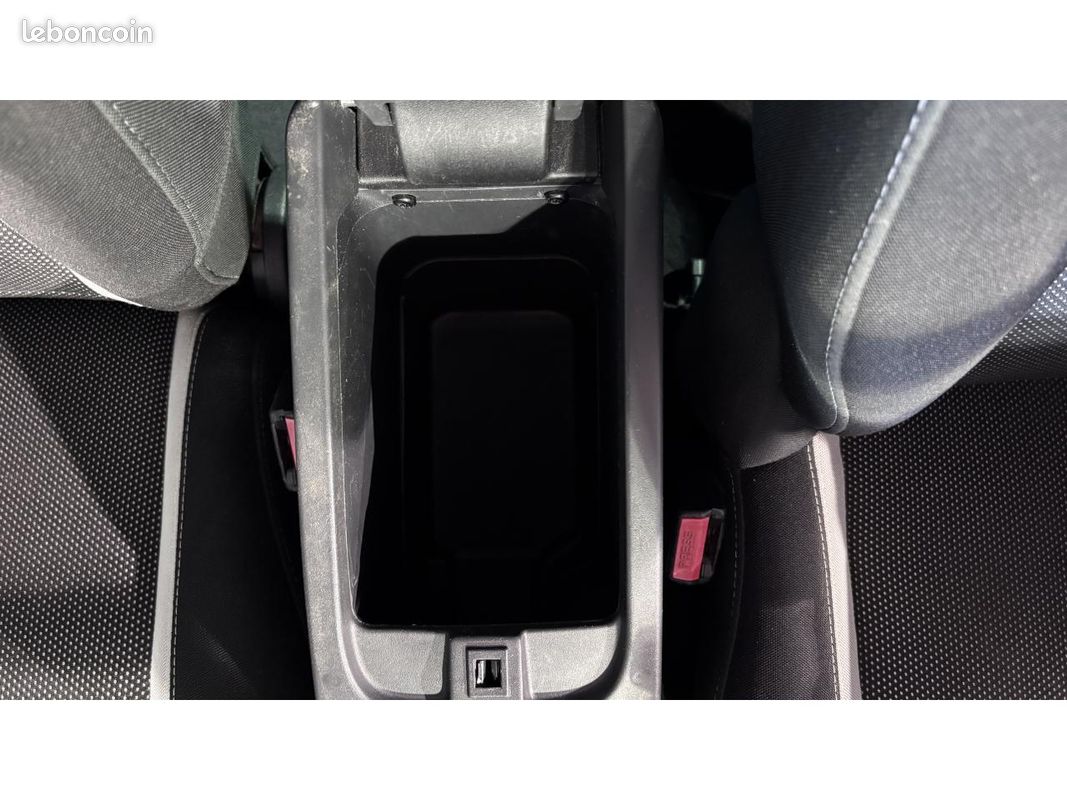 RENAULT KANGOO 1.2 TCe 16V 115 cv (image 19)